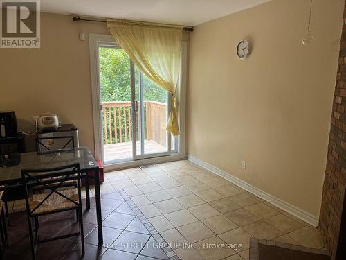 2549 Flannery Drive, Billings Bridge - Riverside Park And Area, ON - Indoor Photo Showing Other Room