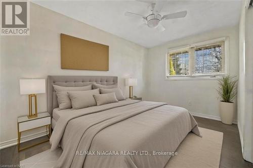 375 Mississauga Street, Niagara-On-The-Lake, ON - Indoor Photo Showing Bedroom