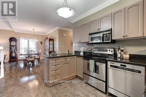 4127 Walcot Court, Lincoln, ON - Indoor Photo Showing Kitchen