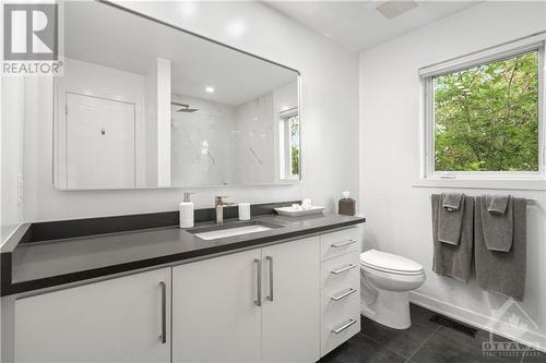 Primary Ensuite - 20 Spalding Avenue, Ottawa, ON - Indoor Photo Showing Bathroom