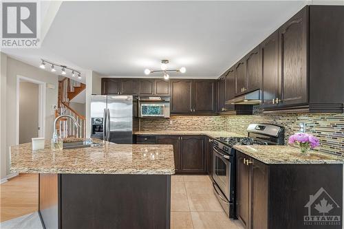 20 Spalding Avenue, Ottawa, ON - Indoor Photo Showing Kitchen With Stainless Steel Kitchen With Double Sink With Upgraded Kitchen