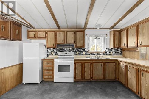 11 Laird St, Bruce Mines, ON - Indoor Photo Showing Kitchen With Double Sink