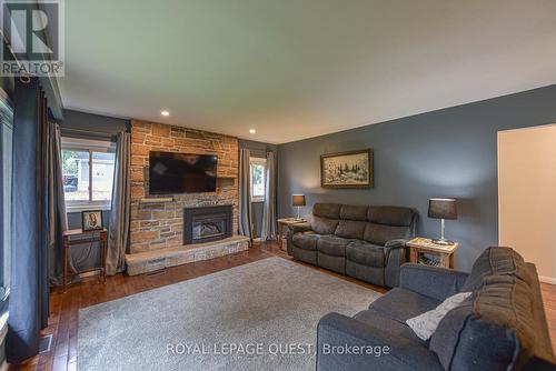 1892 Warminster Side Road, Oro-Medonte (Warminister), ON - Indoor Photo Showing Living Room With Fireplace