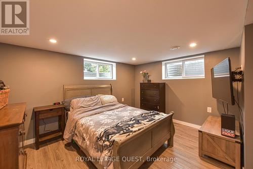 1892 Warminster Side Road, Oro-Medonte (Warminister), ON - Indoor Photo Showing Bedroom