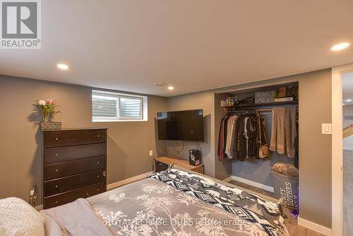 1892 Warminster Side Road, Oro-Medonte (Warminister), ON - Indoor Photo Showing Bedroom