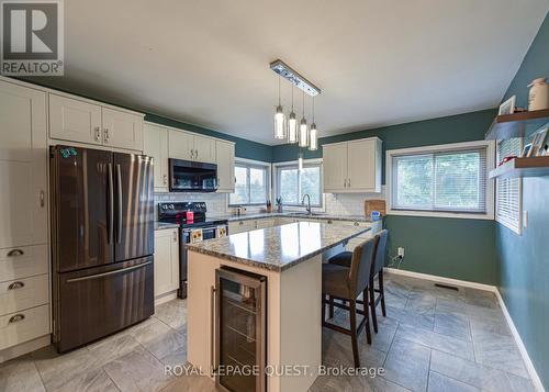 1892 Warminster Side Road, Oro-Medonte (Warminister), ON - Indoor Photo Showing Kitchen With Upgraded Kitchen