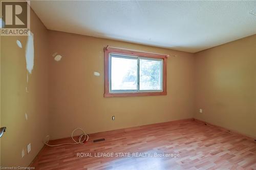 77 Elford Crescent, Hamilton, ON - Indoor Photo Showing Other Room