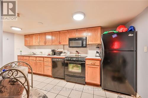 77 Elford Crescent, Hamilton, ON - Indoor Photo Showing Kitchen