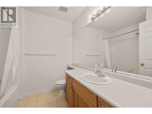 3825 Glen Canyon Drive Unit# 105, West Kelowna, BC - Indoor Photo Showing Bathroom