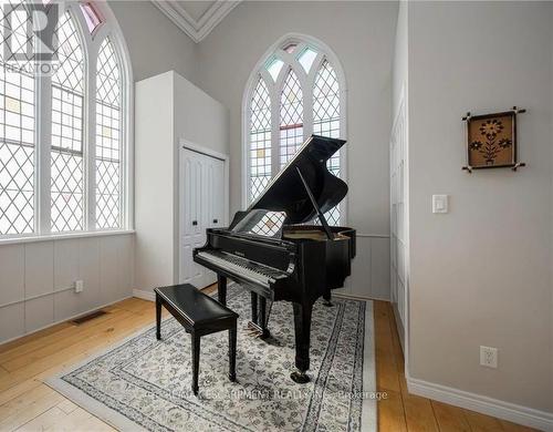 3318 Dundas Street, Burlington, ON - Indoor Photo Showing Other Room