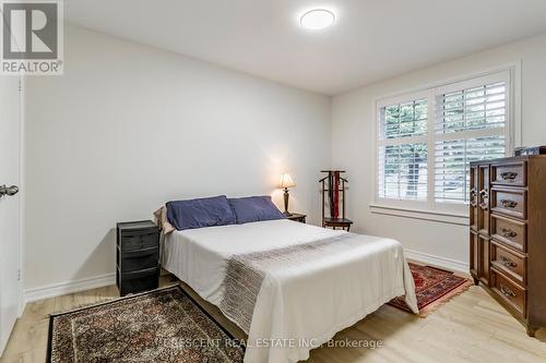 1298 Lewisham Drive, Mississauga, ON - Indoor Photo Showing Bedroom