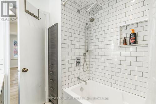 1298 Lewisham Drive, Mississauga, ON - Indoor Photo Showing Bathroom