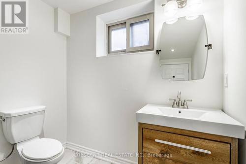 1298 Lewisham Drive, Mississauga, ON - Indoor Photo Showing Bathroom