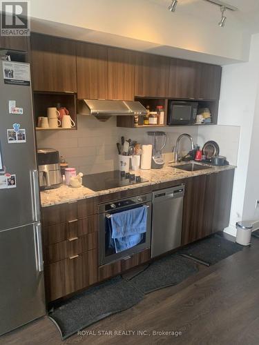 2010 - 7 Mabelle Avenue, Toronto, ON - Indoor Photo Showing Kitchen