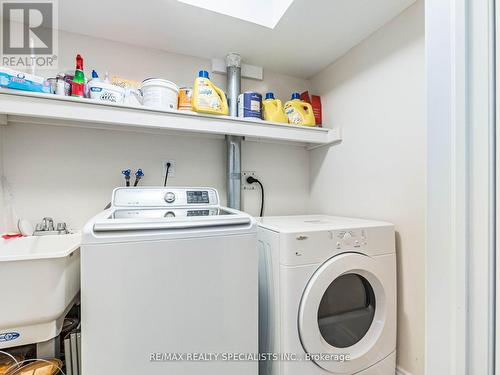 109 Farthingale Crescent, Brampton, ON - Indoor Photo Showing Laundry Room