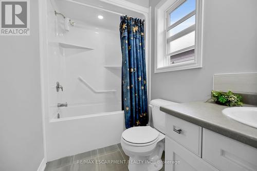 210 Queen Street S, Norfolk, ON - Indoor Photo Showing Bathroom