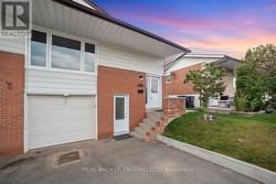 3318 ACALA CRESCENT  Mississauga, ON L5A 3E3