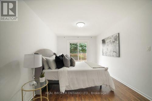 3318 Acala Crescent, Mississauga, ON - Indoor Photo Showing Bedroom