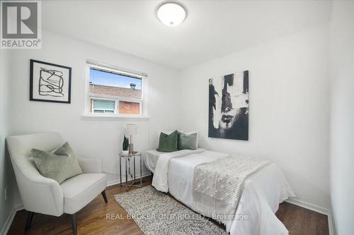 3318 Acala Crescent, Mississauga, ON - Indoor Photo Showing Bedroom