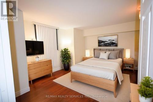 1811 - 155 Hillcrest Avenue, Mississauga, ON - Indoor Photo Showing Bedroom