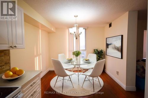 1811 - 155 Hillcrest Avenue, Mississauga, ON - Indoor Photo Showing Dining Room