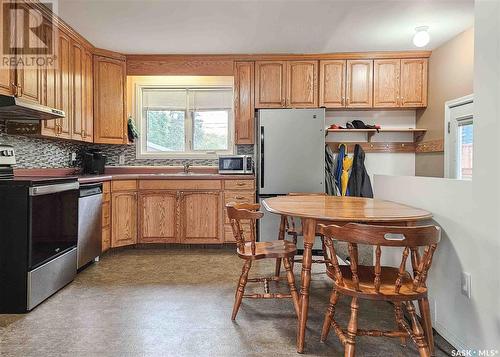 1116 Main Street, Rosetown, SK - Indoor Photo Showing Kitchen