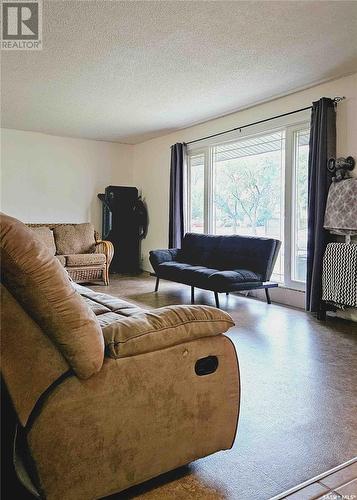 1116 Main Street, Rosetown, SK - Indoor Photo Showing Living Room