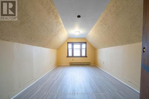 178 Stirton Street, Hamilton, ON - Indoor Photo Showing Other Room