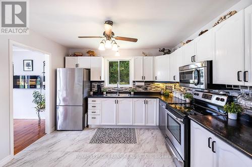 4 Shelley Drive, Kawartha Lakes (Little Britain), ON - Indoor Photo Showing Kitchen With Double Sink