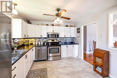 4 Shelley Drive, Kawartha Lakes (Little Britain), ON - Indoor Photo Showing Kitchen With Double Sink