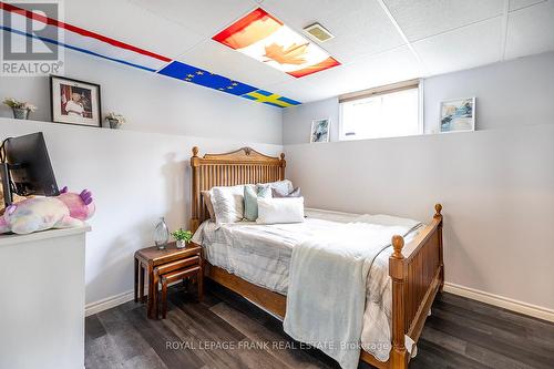 4 Shelley Drive, Kawartha Lakes (Little Britain), ON - Indoor Photo Showing Bedroom