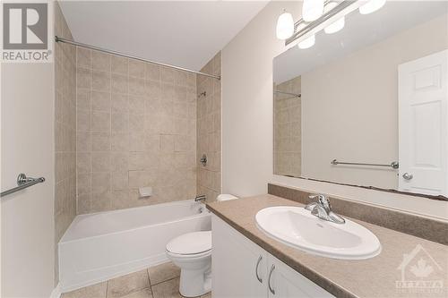 182 Garrity Crescent, Ottawa, ON - Indoor Photo Showing Bathroom