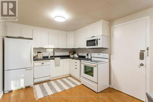 757 Edna Court, Oshawa, ON - Indoor Photo Showing Kitchen