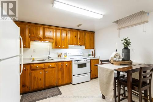 757 Edna Court, Oshawa, ON - Indoor Photo Showing Kitchen