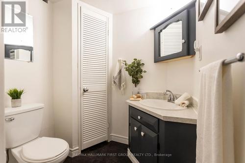 757 Edna Court, Oshawa, ON - Indoor Photo Showing Bathroom