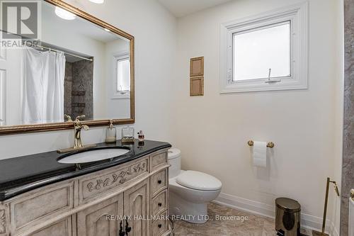 9 Addison Street, Richmond Hill, ON - Indoor Photo Showing Bathroom