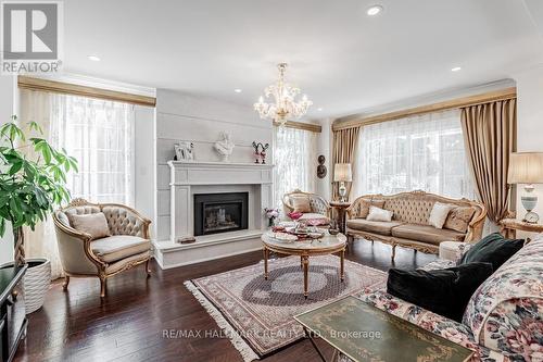 9 Addison Street, Richmond Hill, ON - Indoor Photo Showing Living Room With Fireplace