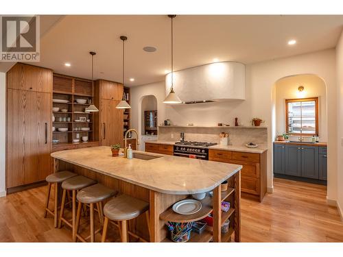 886 Lighthouse Landing, Summerland, BC - Indoor Photo Showing Kitchen With Double Sink With Upgraded Kitchen