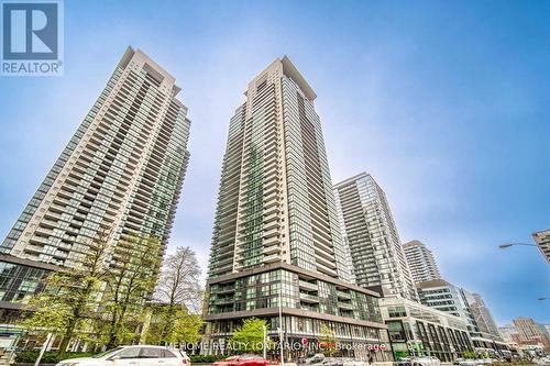 502 - 5168 Yonge Street, Toronto, ON - Outdoor With Facade