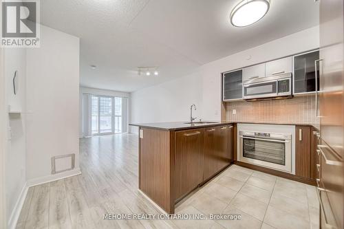 502 - 5168 Yonge Street, Toronto, ON - Indoor Photo Showing Kitchen