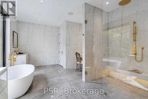 5 Dewbourne Avenue, Toronto, ON - Indoor Photo Showing Bathroom