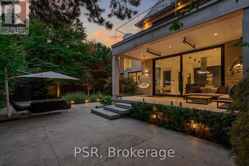 5 Dewbourne Avenue, Toronto, ON - Outdoor