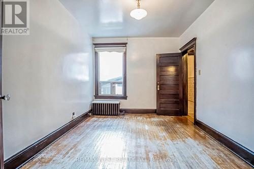 10 Afton Avenue, Toronto, ON - Indoor Photo Showing Other Room