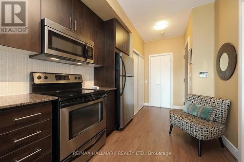 N904 - 116 George Street, Toronto, ON - Indoor Photo Showing Kitchen With Stainless Steel Kitchen