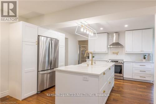 1006 Golfview Road, Peterborough (Monaghan), ON - Indoor Photo Showing Kitchen