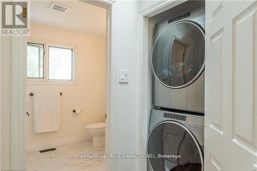 1006 Golfview Road, Peterborough (Monaghan), ON - Indoor Photo Showing Laundry Room