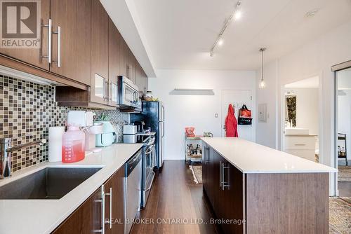 711 - 1171 Queen Street W, Toronto, ON - Indoor Photo Showing Kitchen