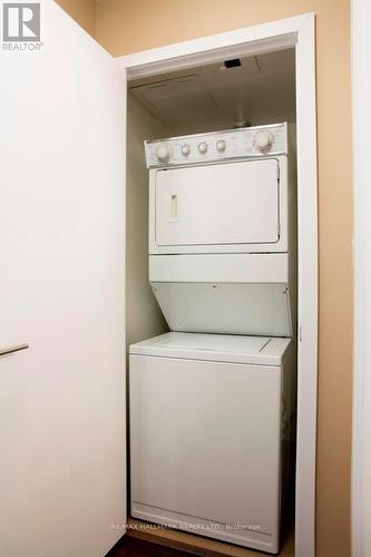 2606 - 167 Church Street, Toronto, ON - Indoor Photo Showing Laundry Room