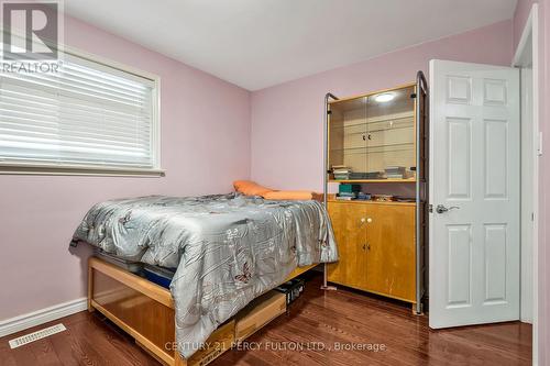 96 Scarden Avenue, Toronto, ON - Indoor Photo Showing Bedroom