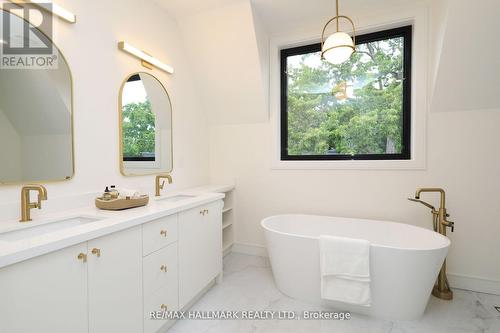 23 Cavell Avenue, Toronto, ON - Indoor Photo Showing Bathroom